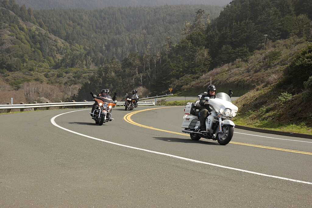 Other riders moving south on Coast Highway 1