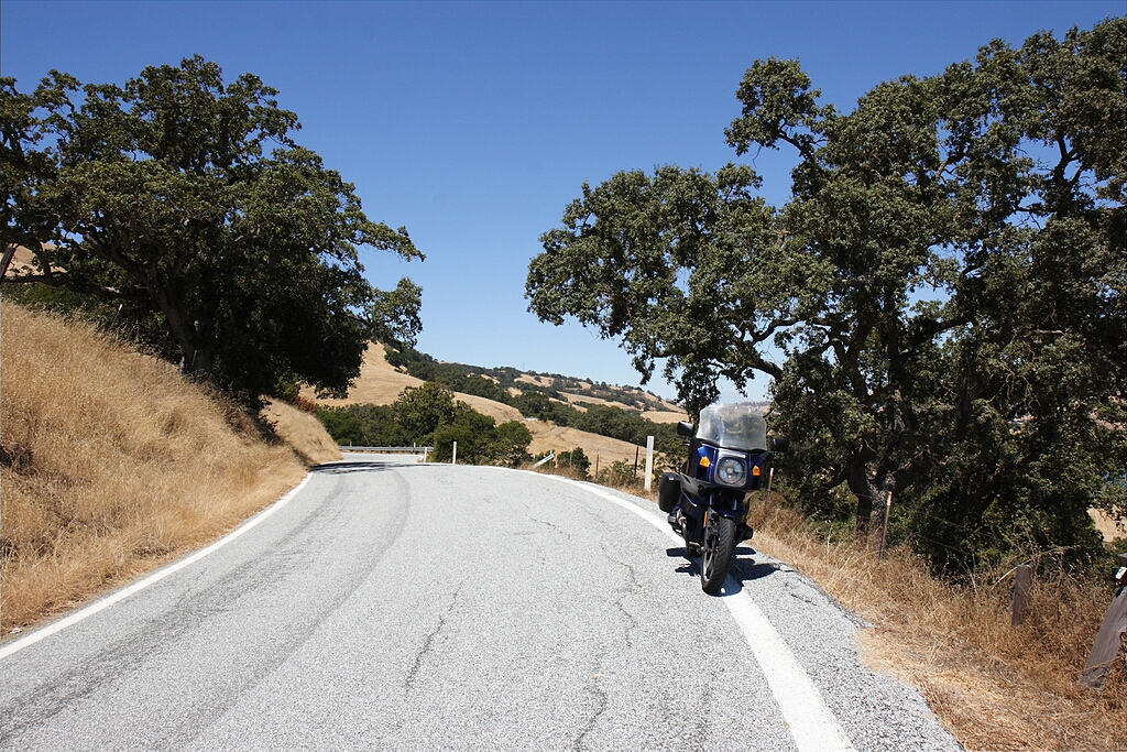 Looking north - back towards Sunol, Pleasanton, and freeway points north.