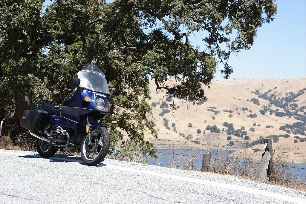 That odd windshield extensino is something I cobbled together while up in Humboldt County.  The new windshield should arrive any day now.