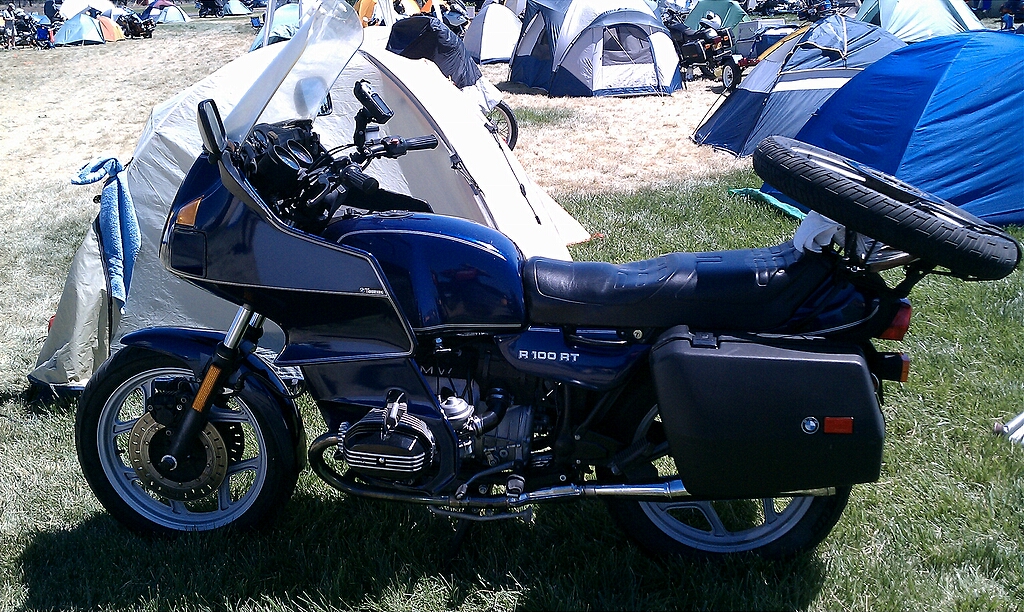 My bike with a front wheel mounted for a 130 or so mile "ride of mercy" to help Ted - unfortunately the axle he took didn't fit.