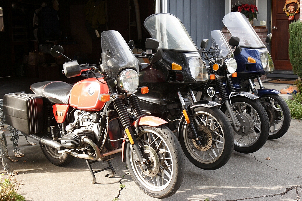 This shot clearly shows the Brembo brakes and '80s era sliders fitted to the otherwise stock front forks on the 1979 R100T - it also shows the addition of the oil cooler from a GS and the dual plug leads and CHT pickup wires